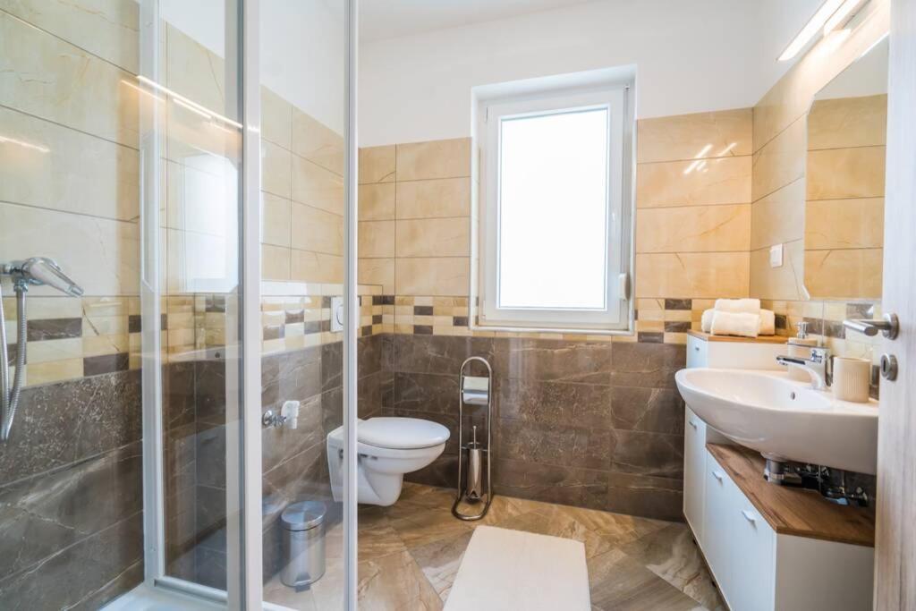 Gemini Apartments II Сиофок Екстериор снимка